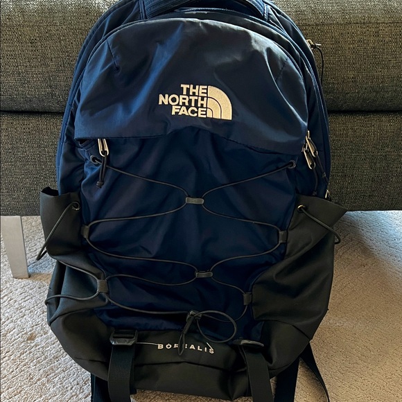 The North Face Navy Men’s Borealis Packpack - Picture 2 of 12